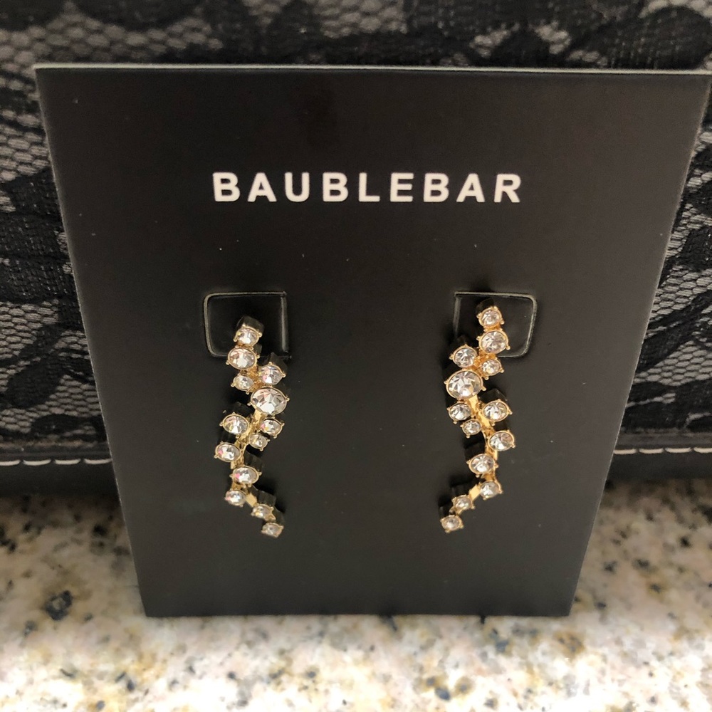 Farrah Ear Crawlers